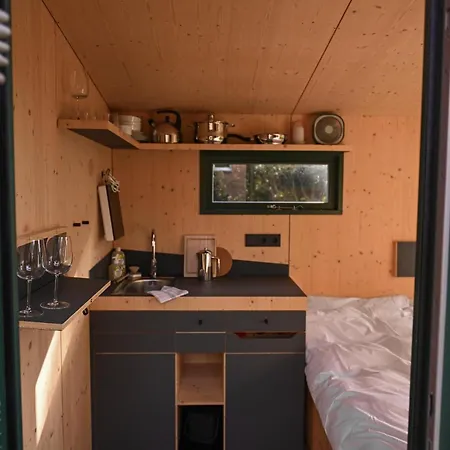 Sleep Space 1 - Green&tiny Spot Birkenmühle