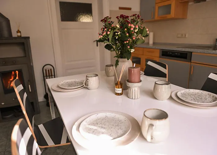 Sleep Space 1 - Green&tiny Spot Birkenmuehle *